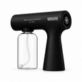 Nano Spray Wmark negro sobre fondo blanco