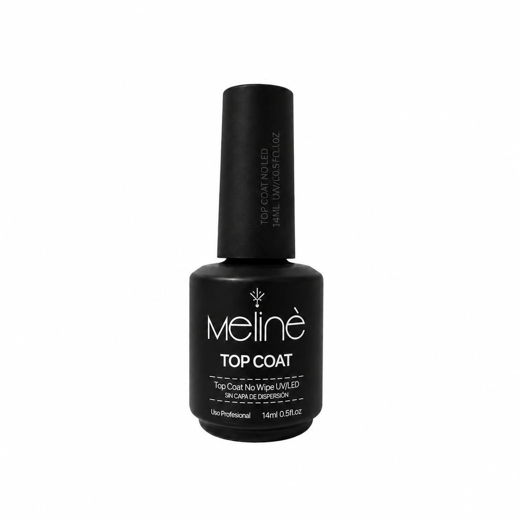 TOP COAT MELINE sobre fondo blanco